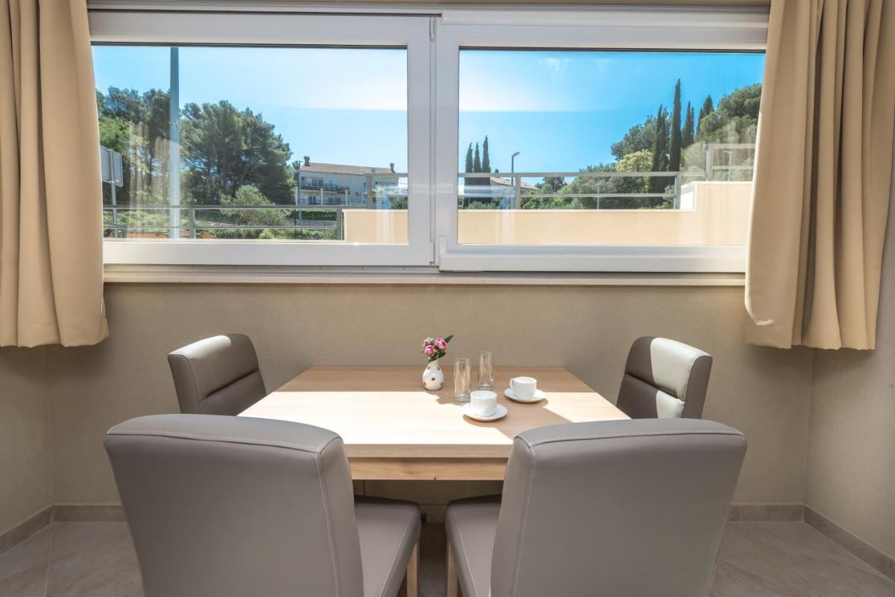 Apartments Rilovic, City And Sea View Apartments Cavtat Esterno foto